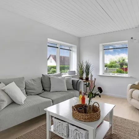 Beautiful In With House A Panoramic View