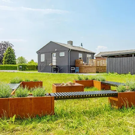 Beautiful In With House A Panoramic View